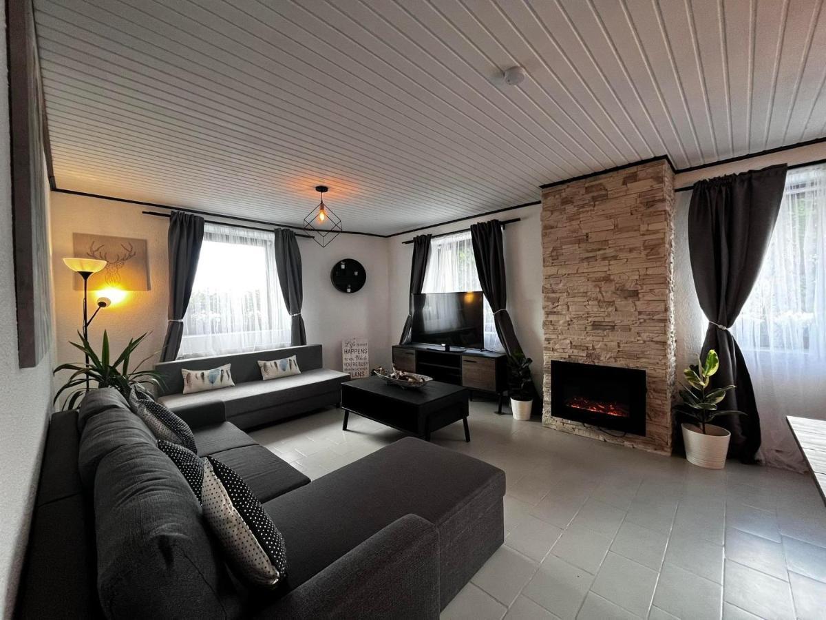 Le Clos Fleuri Fauvillers Exteriér fotografie